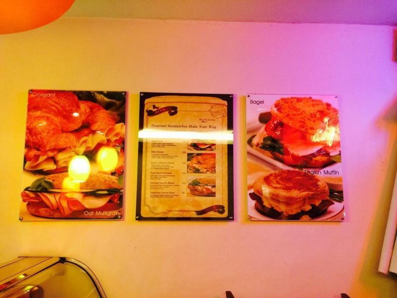 Enjoy'S Beach House & Cafe' Ban Karon 外观 照片