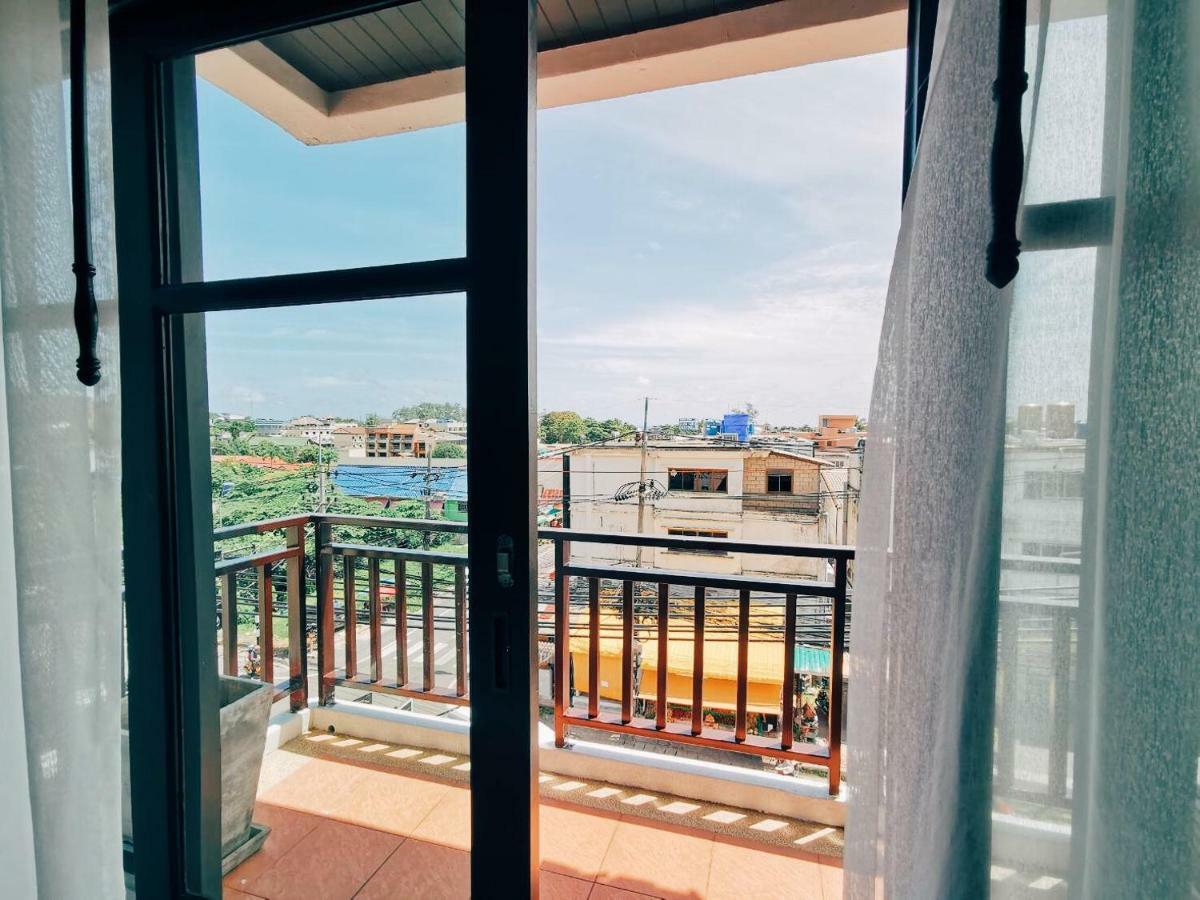 Enjoy'S Beach House & Cafe' Ban Karon 外观 照片
