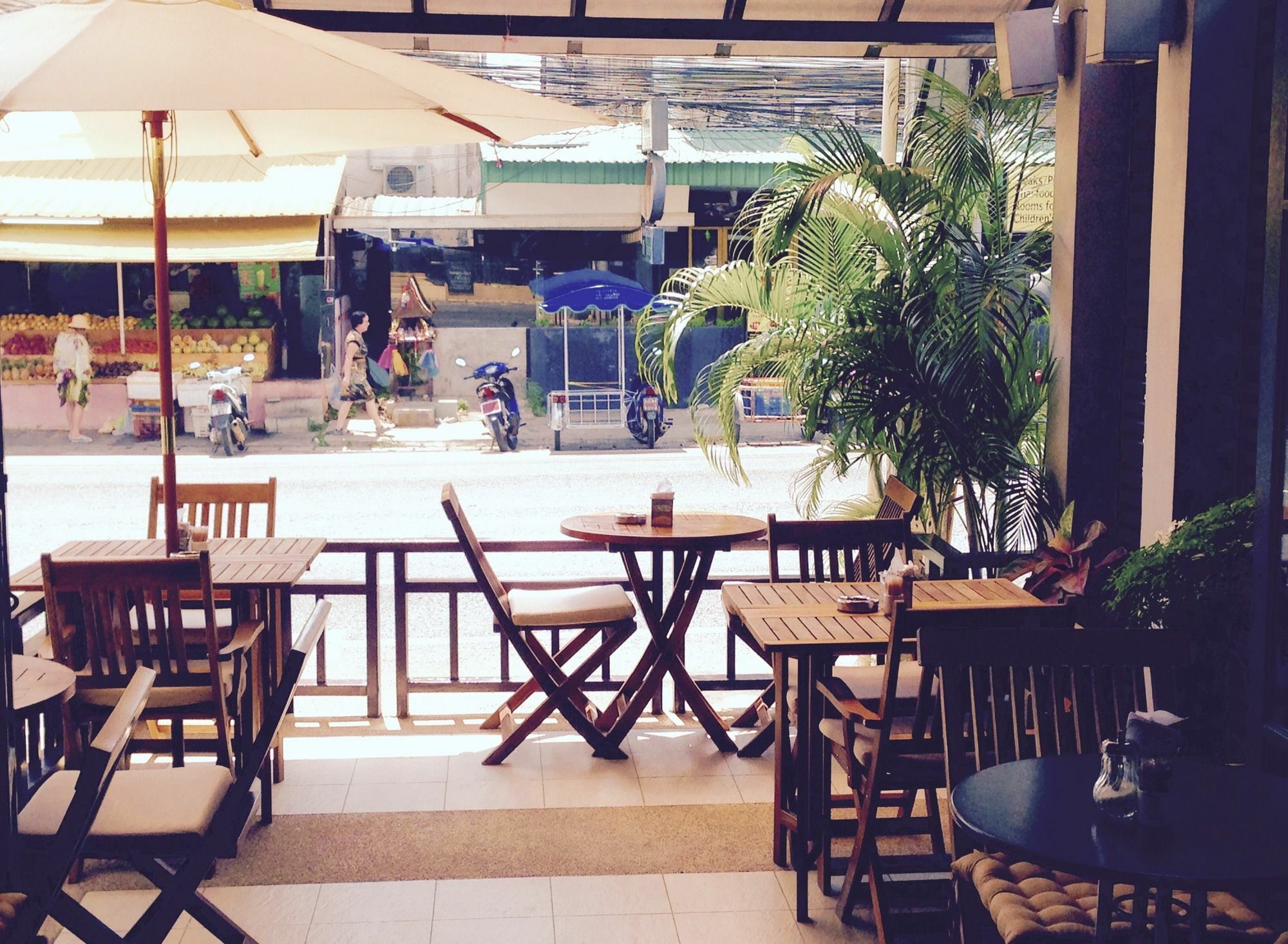 Enjoy'S Beach House & Cafe' Ban Karon 外观 照片